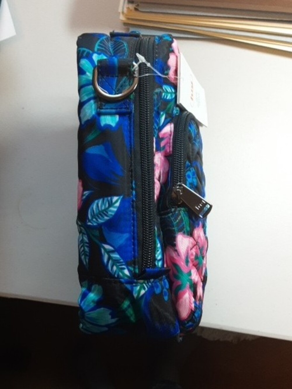 NWT Lug Ranger 2 Floral Quilted Cross Body - Black with Blue & Pink Flowers - Picture 5 of 10